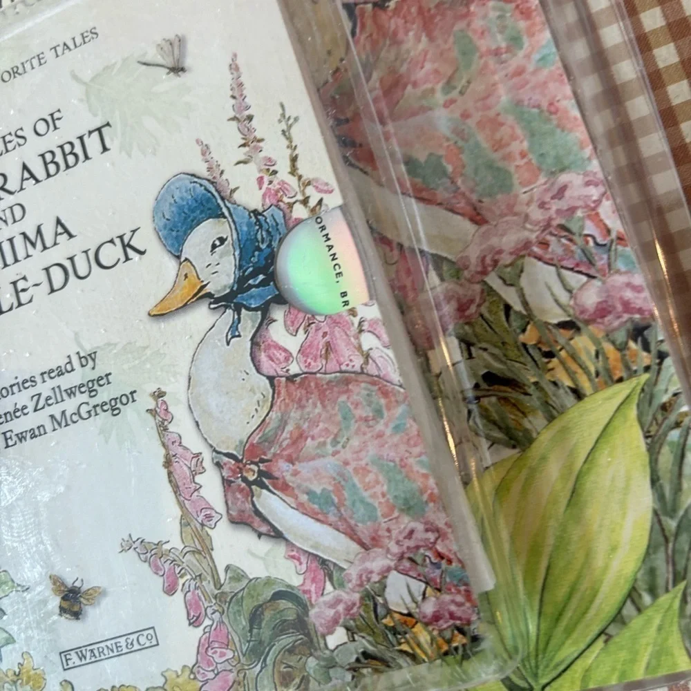 THE TALES OF PETER RABBIT AND JEMIMA‎ PUDDLE-DUCK BOOK. Read along. NEW
